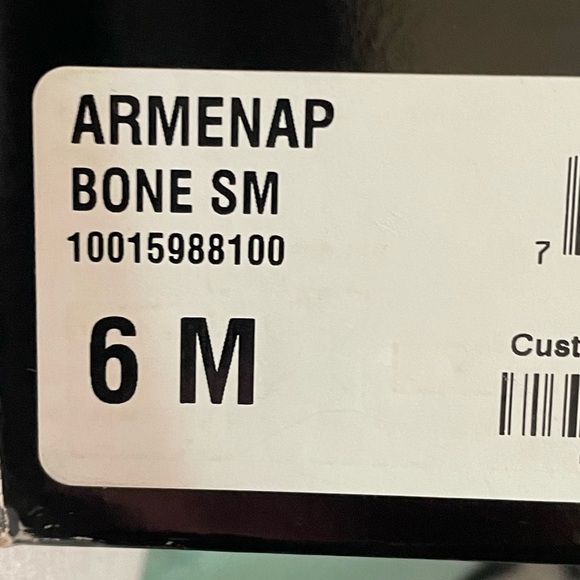 Alfani booties perfect for all seasons!  This year's booties! Bone color!​​​​ - Picture 7 of 7